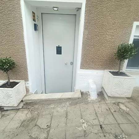 Apartment Philosophers Secret